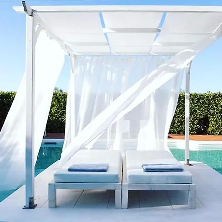 Villa Angela Pool & Suites, Piscina Privata, Giardino, Barbecue, Parcheggio E Wifi Gratuita Polignano a Mare