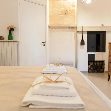Angela Pool & Suites, Piscina Privata, Giardino, Barbecue, Parcheggio E Wifi Gratuita