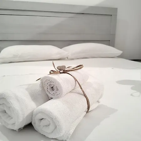 Villa Angela Pool & Suites, Piscina Privata, Giardino, Barbecue, Parcheggio E Wifi Gratuita Polignano a Mare